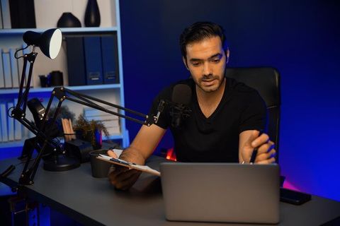 Discover Portable Streaming Studio Build for Creators: Tips, Technical Details, and Performance Insights