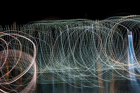 Professional Guide to Quantum Computing: Qubits, Quantum Gates, and Future Applications